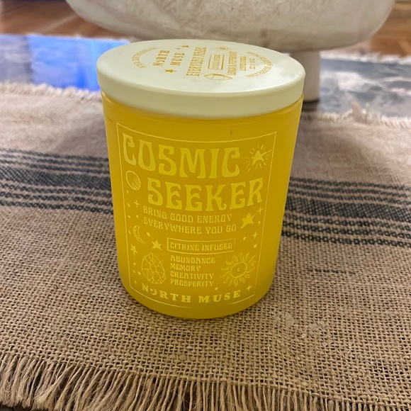New! North Muse Cosmic Seeker Crystal Candle - Picture 1 of 4